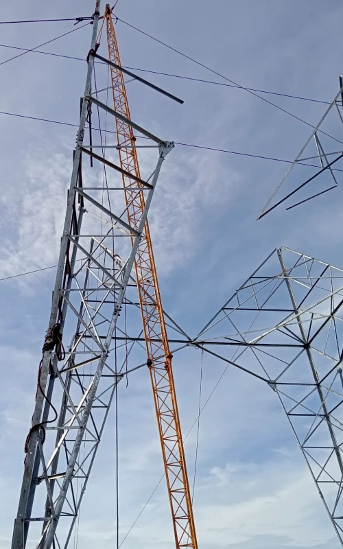 Líneas de transmisión eléctrica